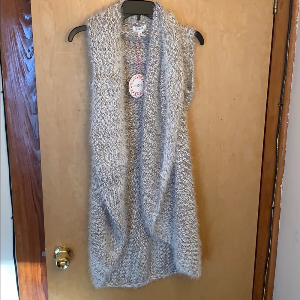 Fuzzy Umgee vest